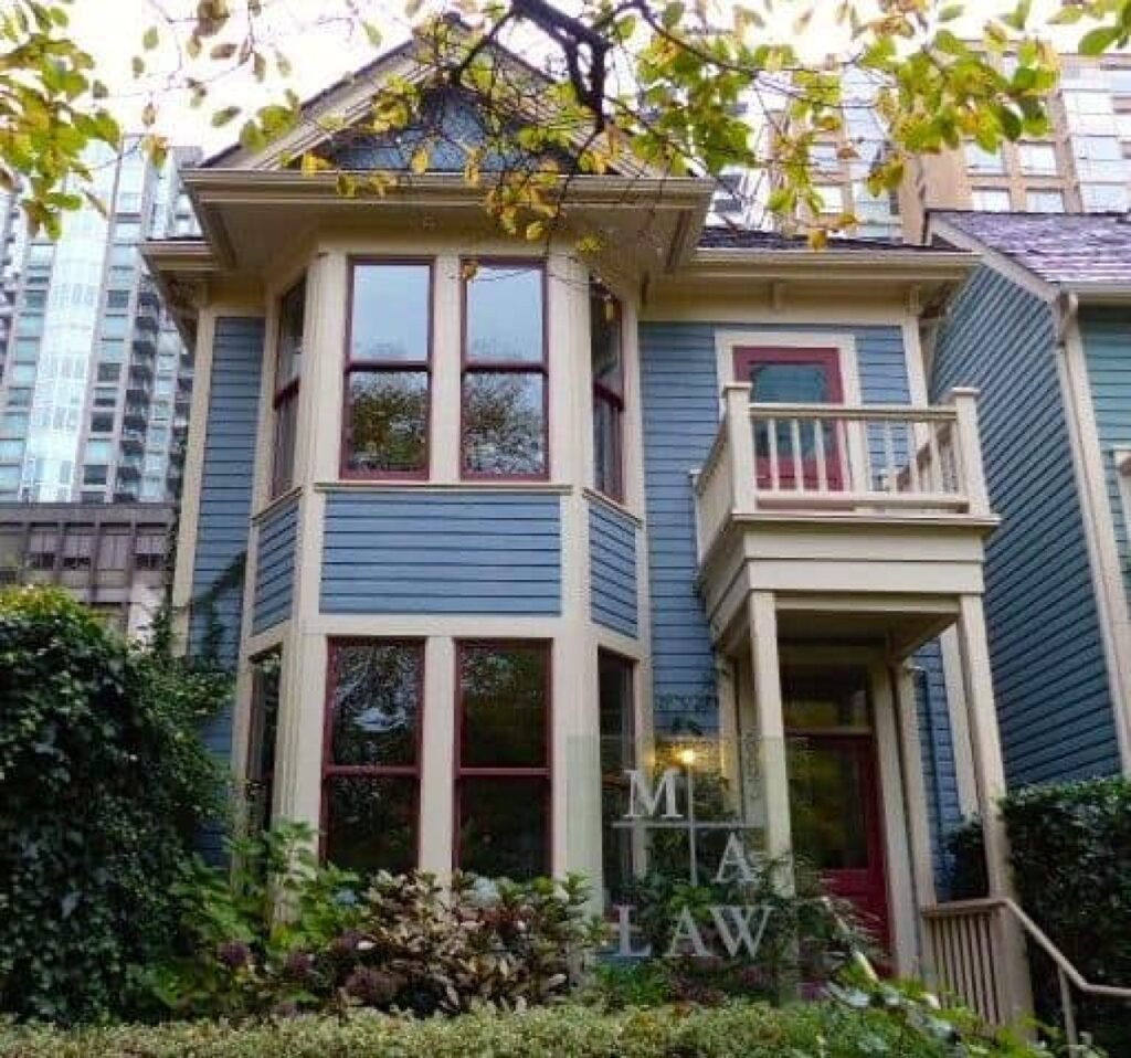 Independent House managed by Etogo